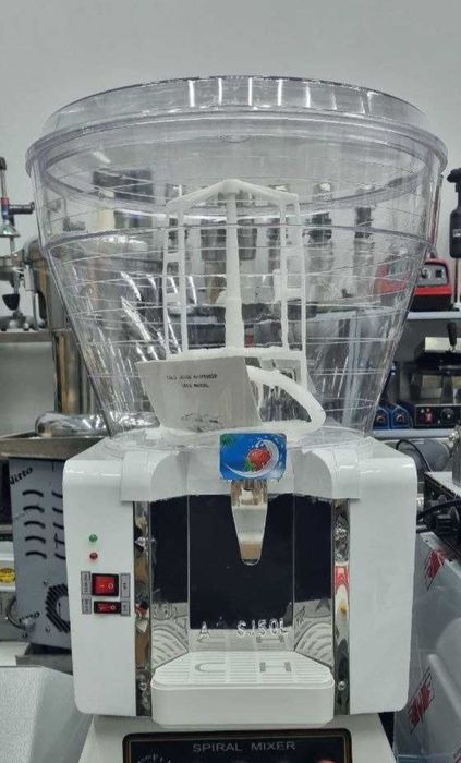 Ayron va Sharbat sovutgich sok axladitl