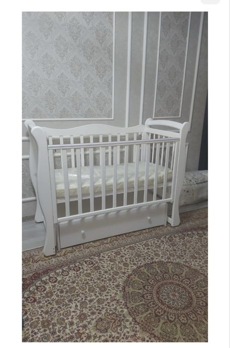 Манеж-кровать маятниковая