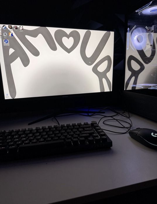 Игровой компьютер с комплектом