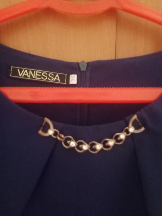 Koʻylaklar sotiladi