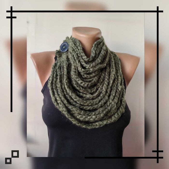 Плетен шал-огърлица