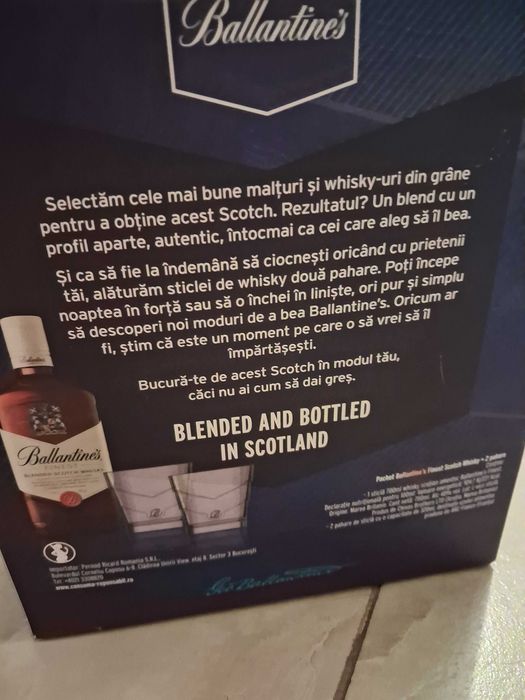 Set Ballantines cu doua pahare