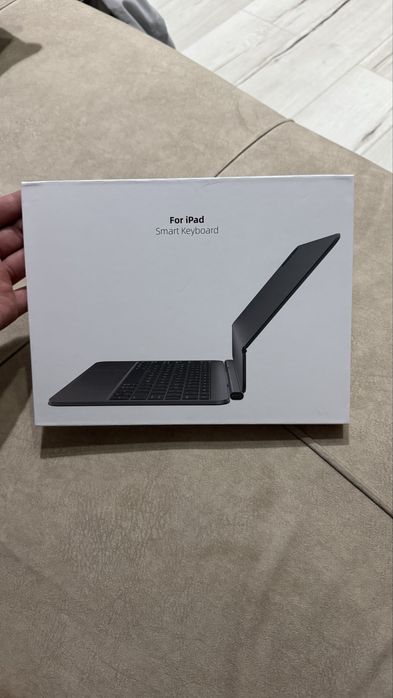 Клавиатура для iPad Pro 11 (M4) 2024