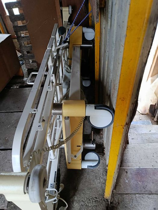 Електрическо болнично легло [Dewert]