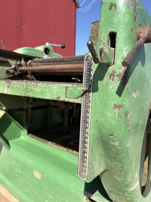 Masina de indreptat si rindeluit la grosime, combinata abricht/grosime