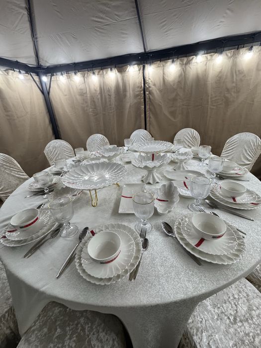 Стол стулья посуда в аренду