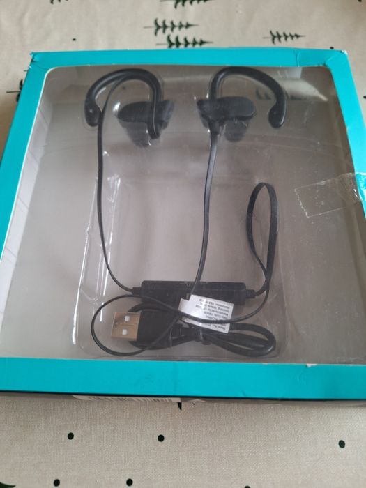 Безжични слушалки за спортуване.