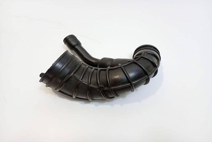 Furtun admisie aer  9642212280 Ford Fiesta a 5-a generatie seria