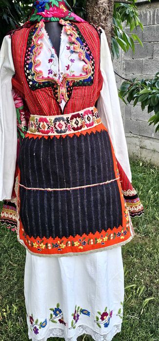 Македонска носия