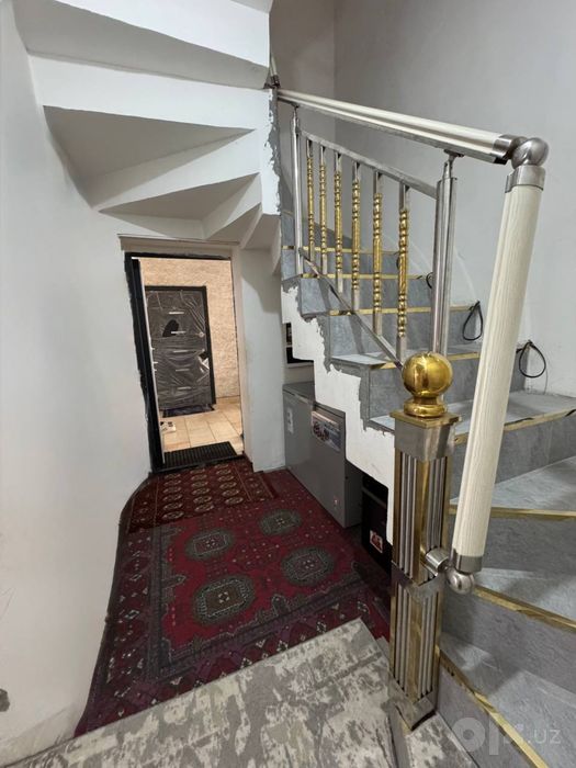 Zamona To'yxonaga Yetmasdan qizg'aldoq mahallada Dom sotiladi