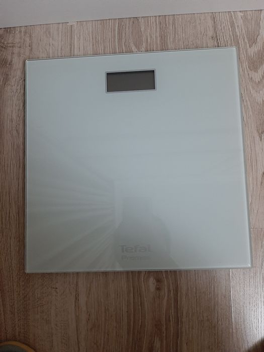 Продам весы напольные от Теfal