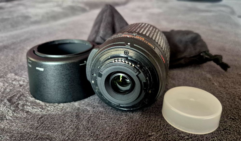 Nikon AF-S DX VR Zoom-Nikkor 55-200mm f/4-5.6G IF-ED