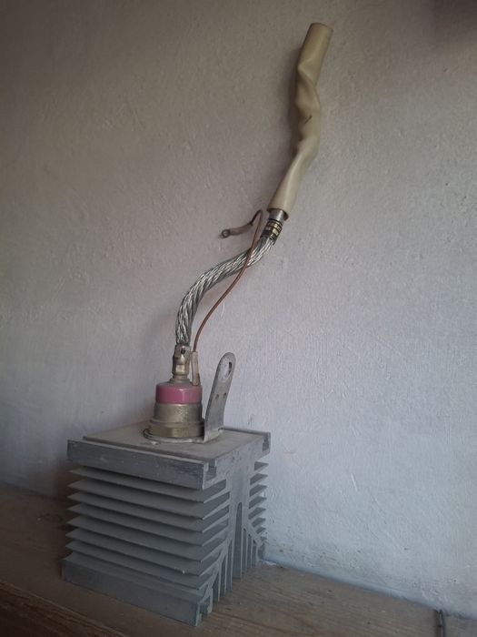 Продам терристоры  разные