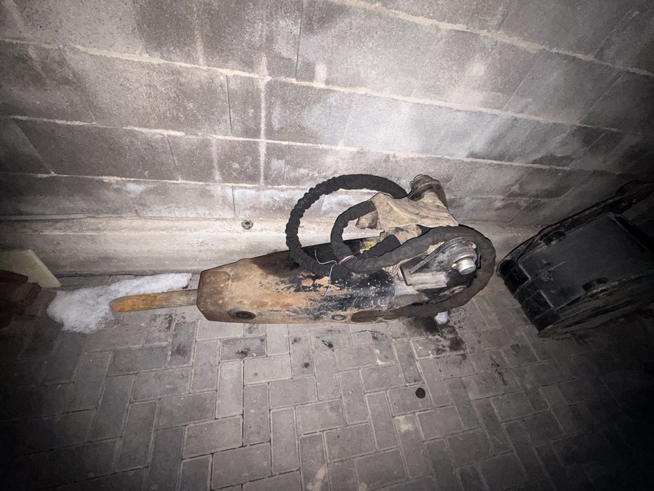 Гидромолот на CAT 3/1