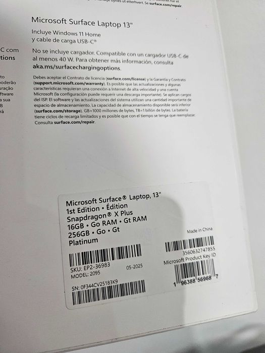 Microsoft Surface snapdragon X plus 256 gb 16 gb sigilat la cutie.
