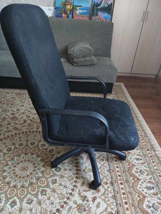 Офисное кресло руководителя