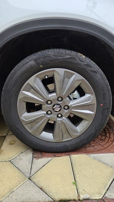 Continental EcoContact 6 215/55/R17 vara DOT 2025