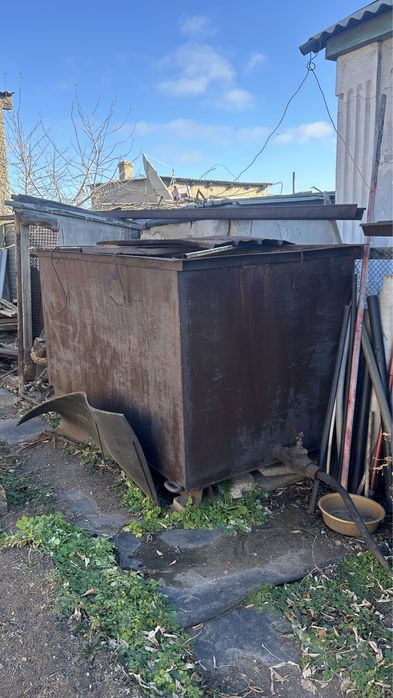 Продается емкость для воды без крышки размеры 250x125x125