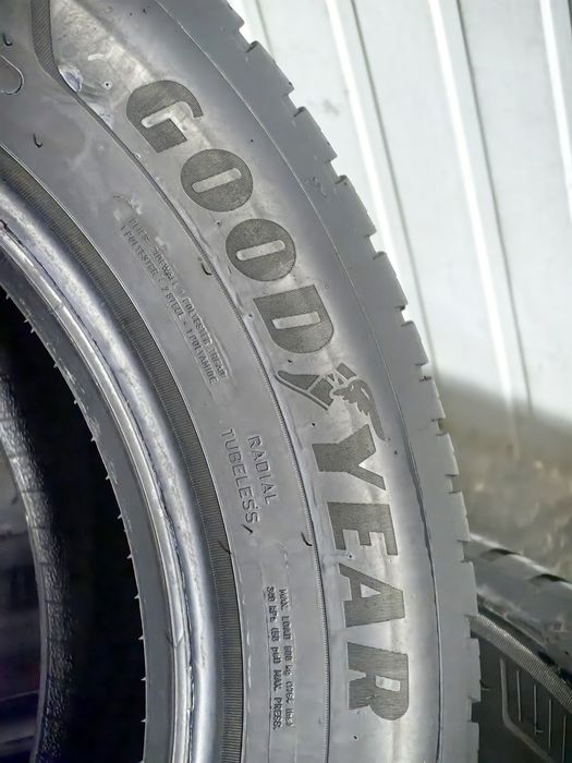 215/60R17 Goodyear 2024 6,2mm all seasons stare foarte buna fara defecte