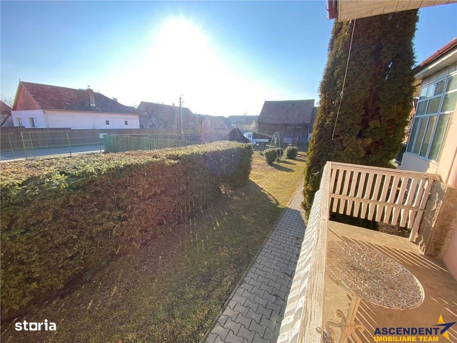 TUR 3D!In areal apreciabil,particulara casa cu 680 mp teren,Miercurea