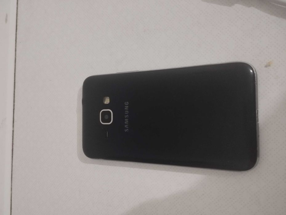 Samsung J1 черный