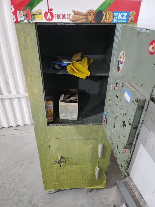 Продам надежный сейф