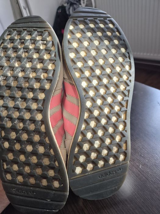 Adidași sport numărul 41.5