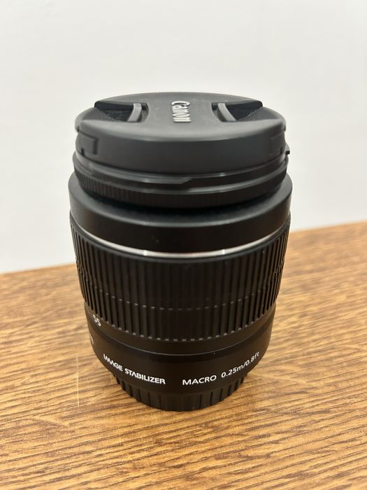 Obiectiv Foto Canon EF-S 18-55mm f/3.5-5.6 IS II Zoom