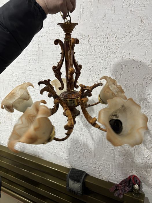 Люстры в отличном состоянии