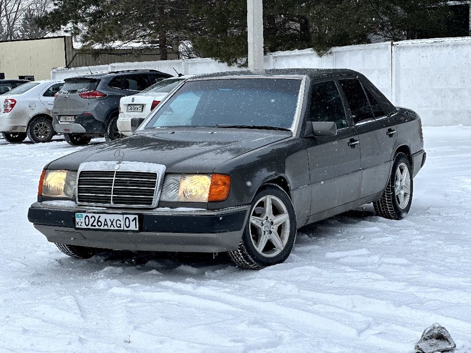 Срочно,продаётся mercedes w124