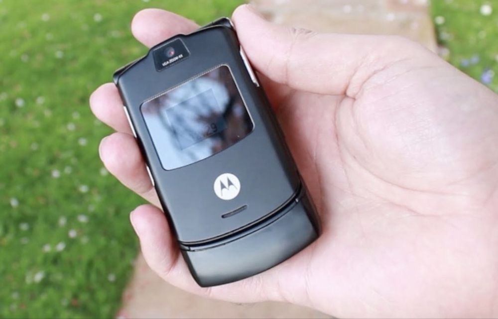 Motorola reyzer v3