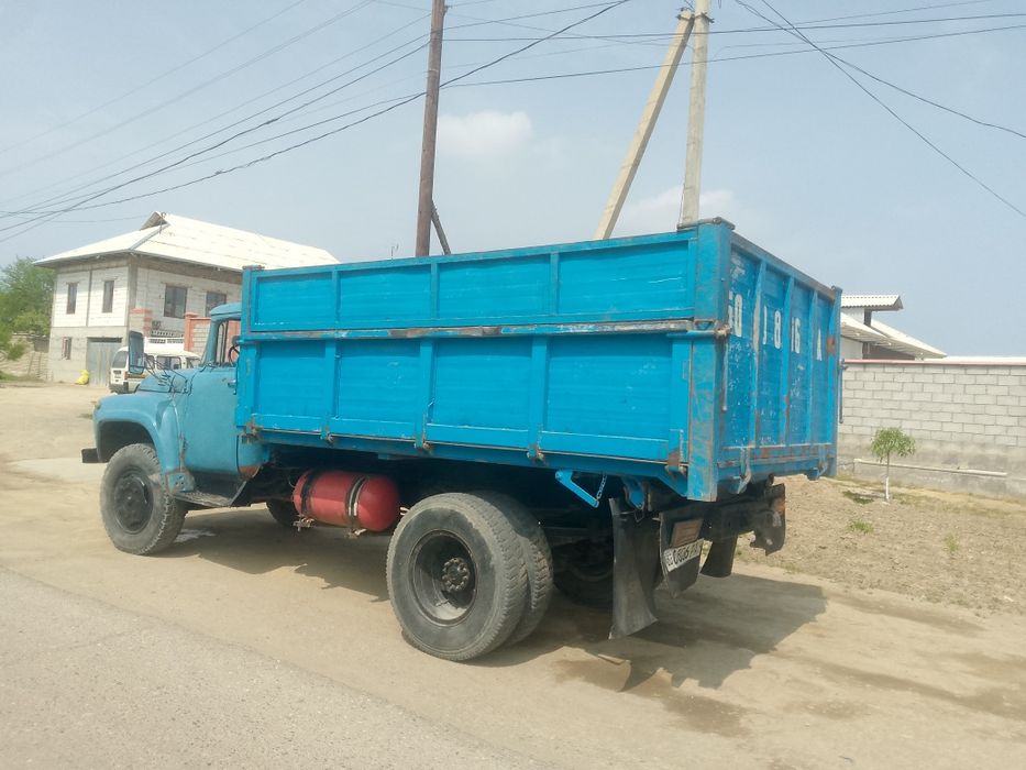 Зил 130 сотилади