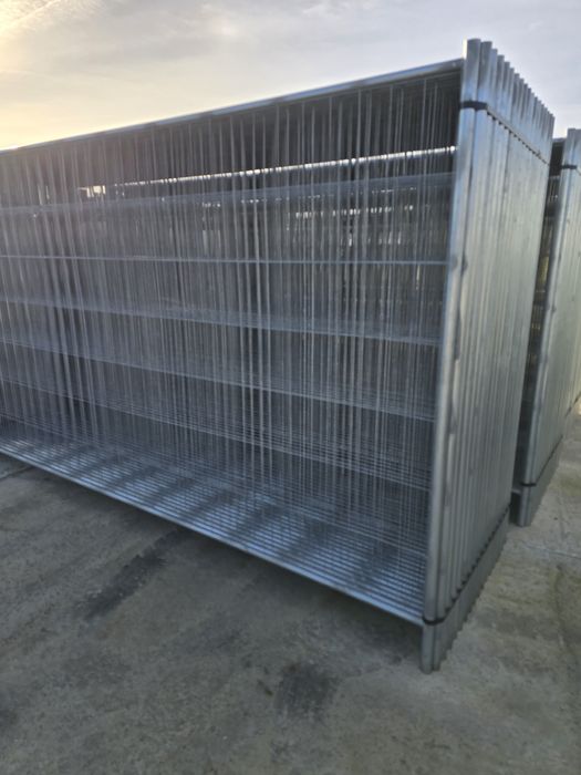 Мобилна ограда за строителни обекти