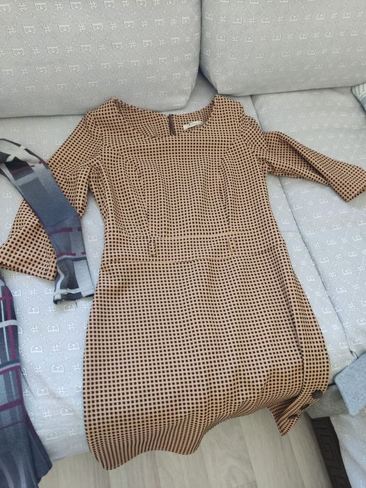 Продам платье женское