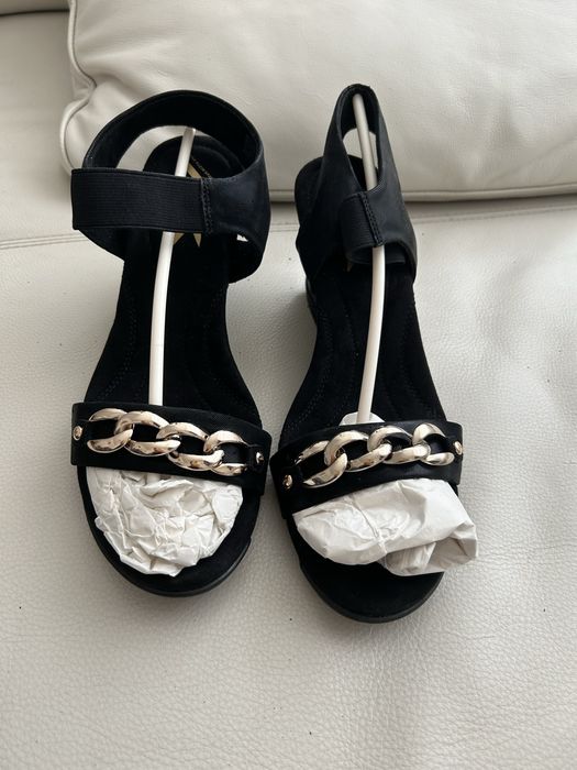 Sandale Anne Klein Sport masura 40, noi fara eticheta.