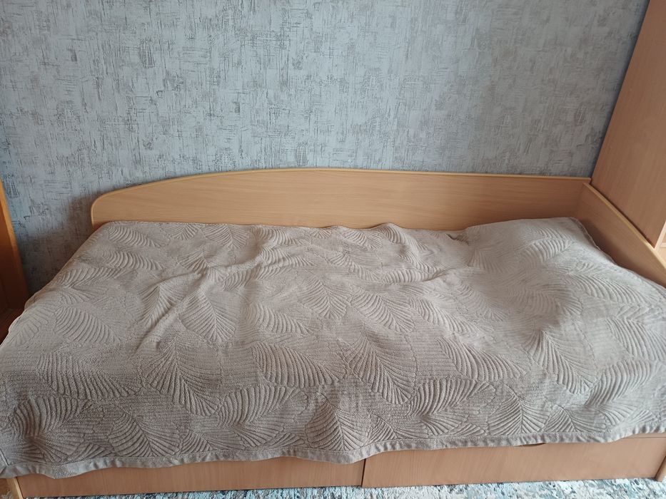 Продаётся мебель для спальни