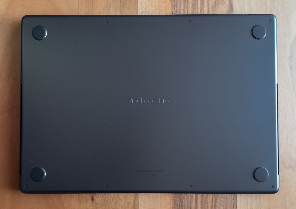 MacBook Pro 16, M4 Pro, 24GB/512GB, Space Black