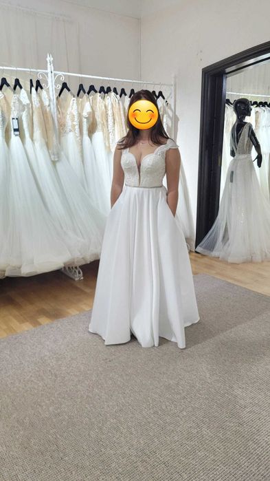 Rochie mireasa model 2022