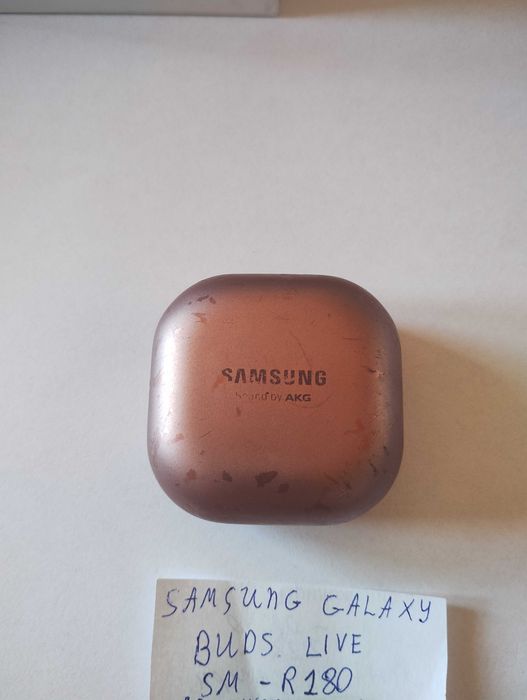 Samsung Galaxy Buds Live SM-R180 зарядна кутия части