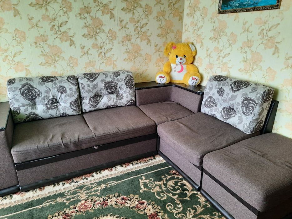 Раскладной диван  б/у