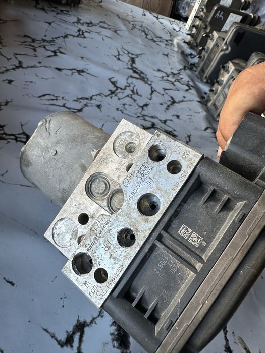 ABS модул за Абс управление Audi A6 A7 313ks c7 4g0614517S 4g0907379j