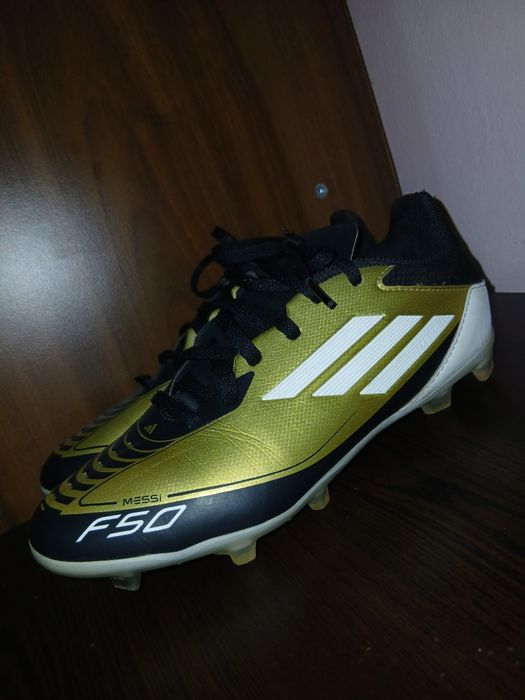 Vând ghete fotbal F50 marimea 36⅔