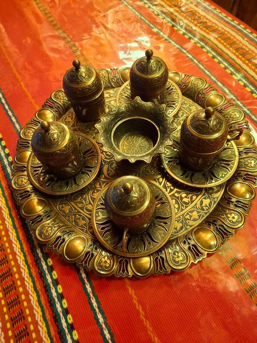 Бронзов сервиз за кафе