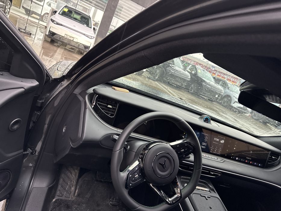 Voyah Free 2025 versiya. Polniy privod 2motor probegli