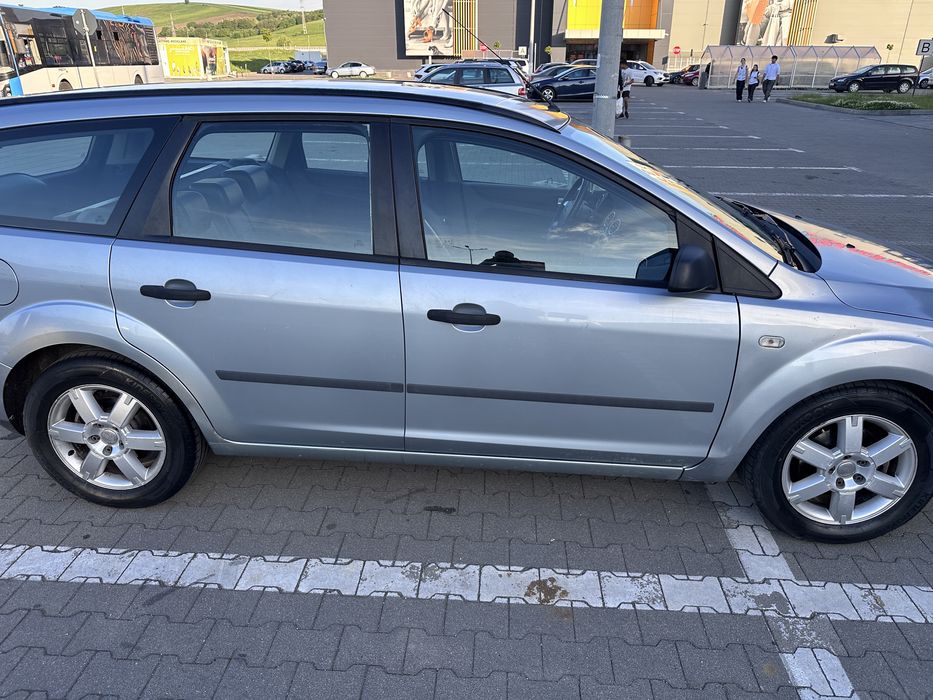 Ford focus 1.6 benzina