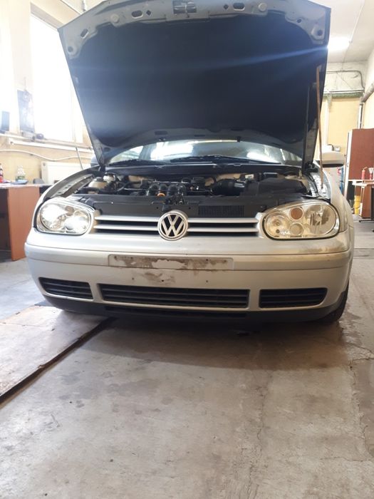 2бр. Голф 4 на части 1.6СР 101к.с , 1.4- 75 к.с