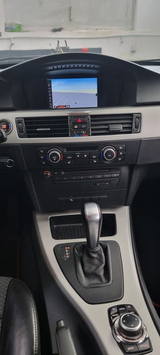 Bmw 318d. lci .automat,2010