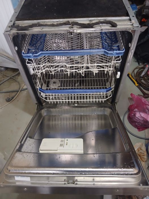 Посудомоечная машина Аристон