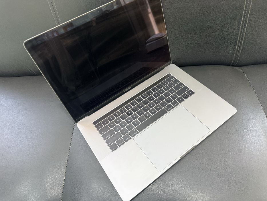 Macbook pro 16” 2017 space gray 16/512