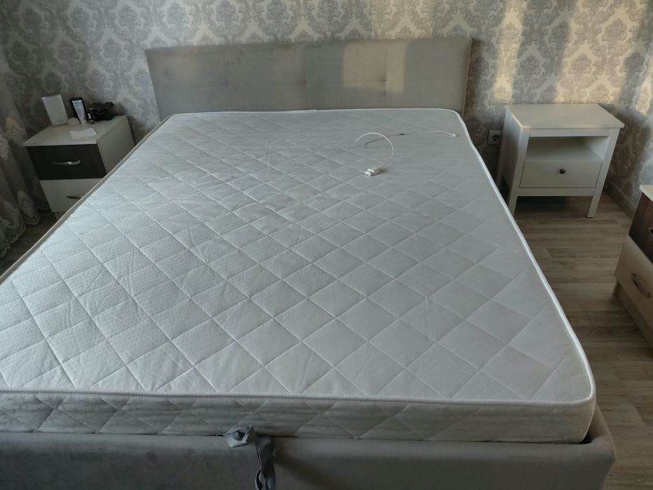 Кровать двухспальная